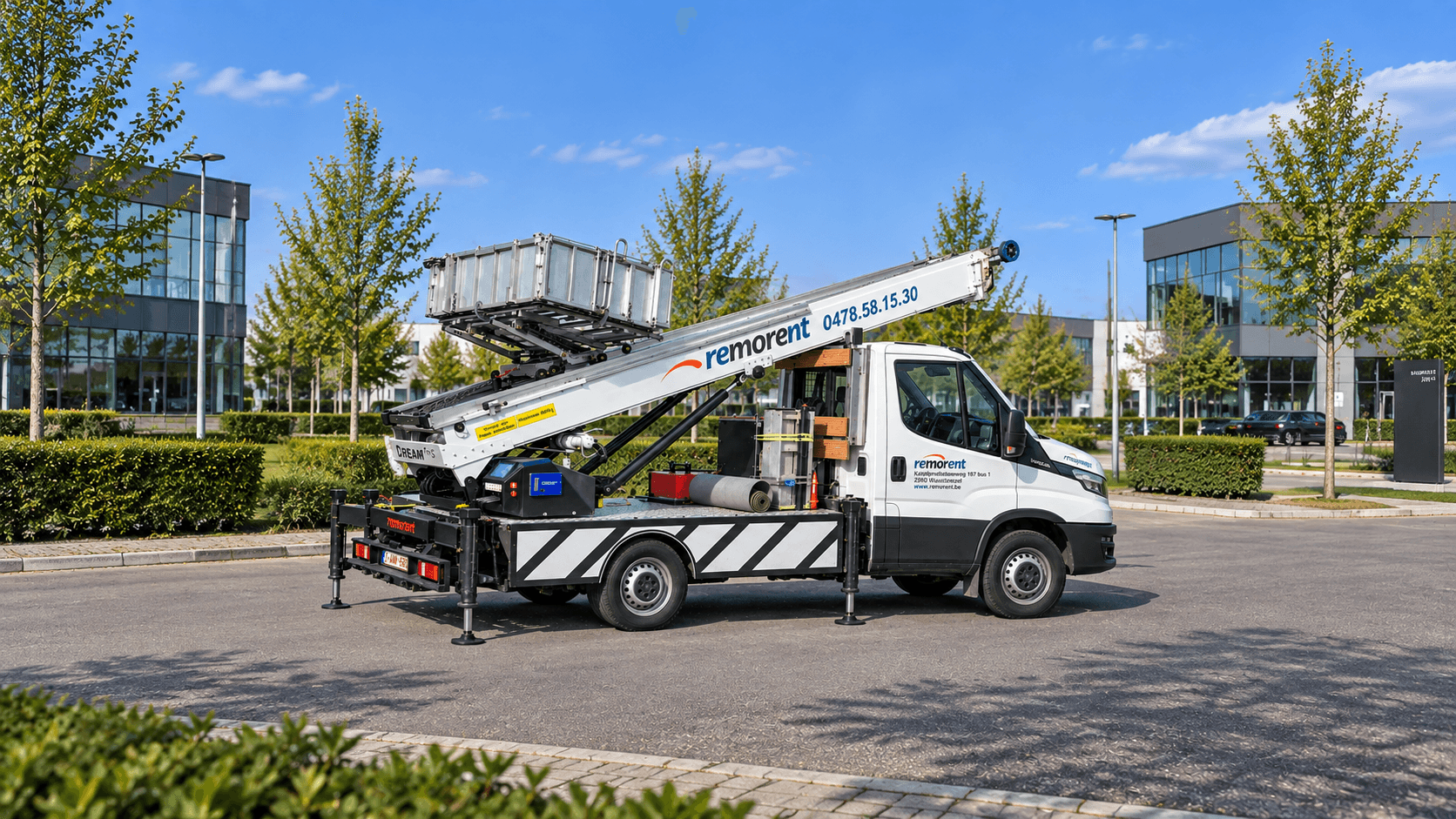 Ladderliftwagen van Remorent